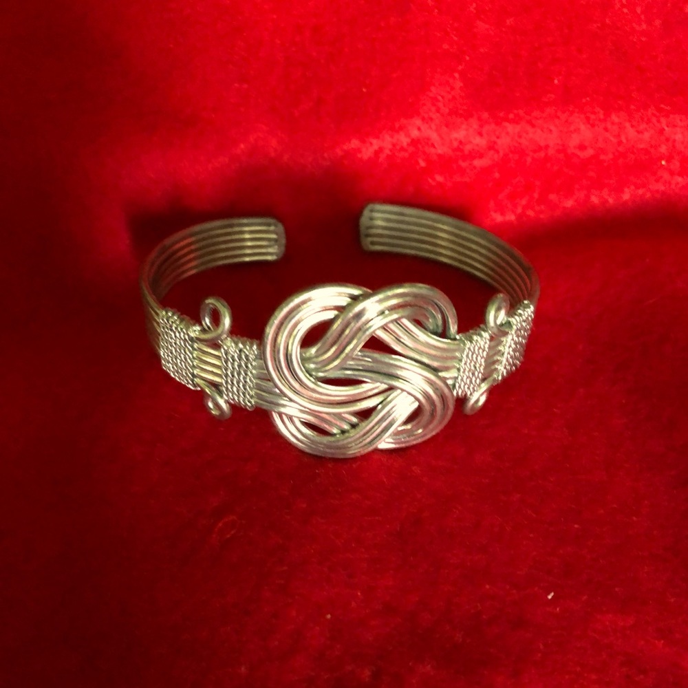 BRACELET-SILVER SWIRLS & wire wrap’g on the edges